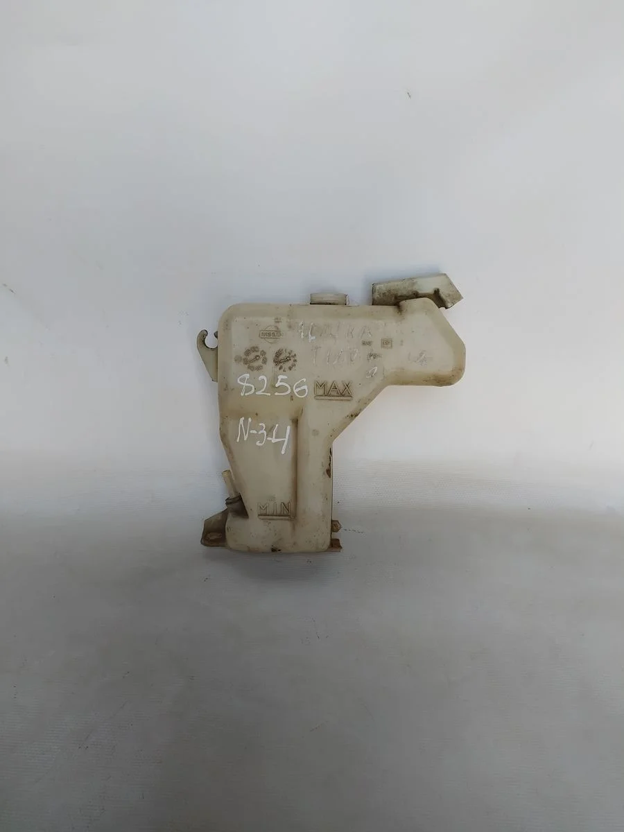 Бачок расширительный Nissan Almera Tino I (2000—2003)