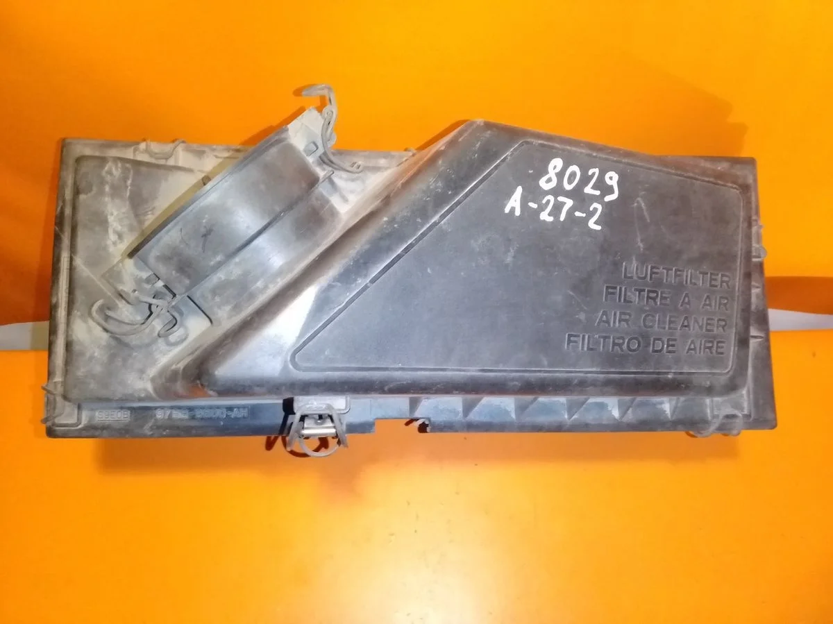 Корпус воздушного фильтра Ford Mondeo II (1994—2001)