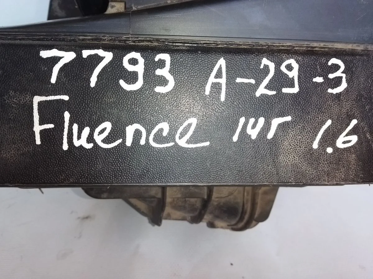 Корпус воздушного фильтра Renault Fluence I (2009—2013)