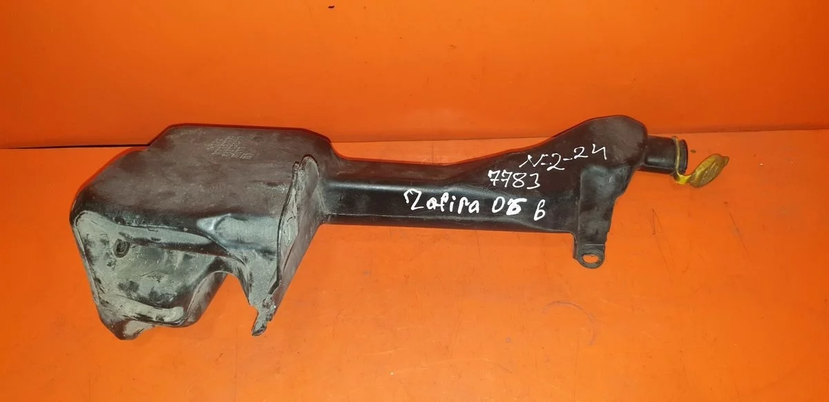 Бачок омывателя Opel Zafira B (2005—2008)