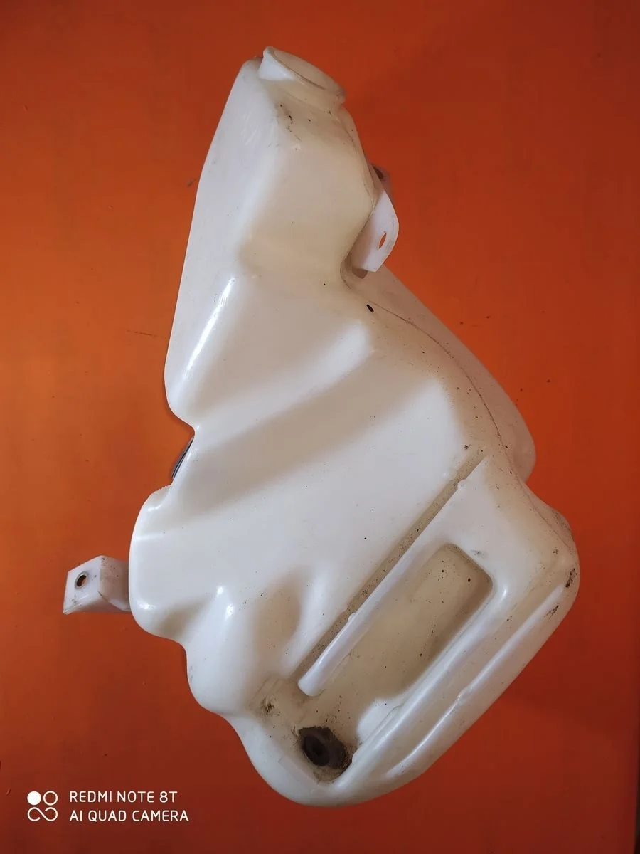 Бачок омывателя Audi A6 C5 (1997—2001)