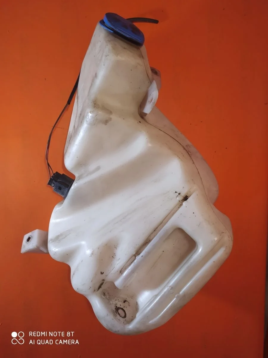 Бачок омывателя Audi A6 C5 (1997—2001)