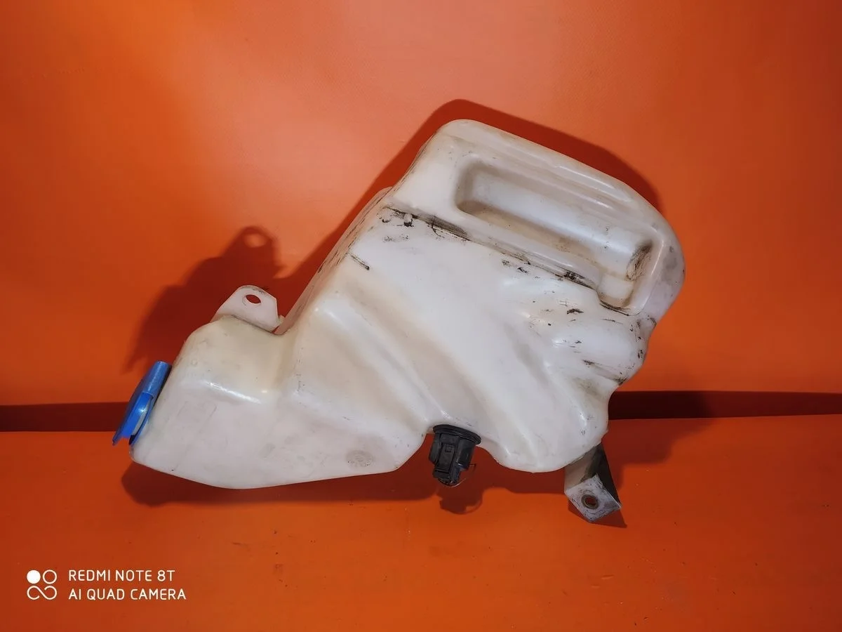 Бачок омывателя Audi A6 C5 (1997—2001)