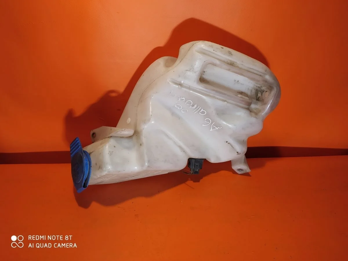 Бачок омывателя Audi A6 C5 (1997—2001)