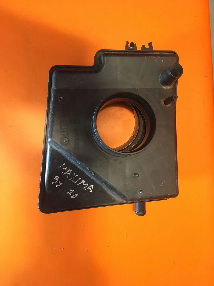 Резонатор воздушного фильтра Nissan Maxima A32 (1994—2000)