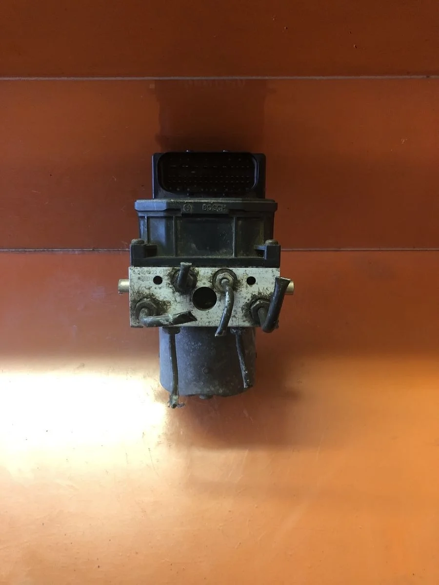 Блок (насос) ABS Ford Mondeo III (2000—2003)