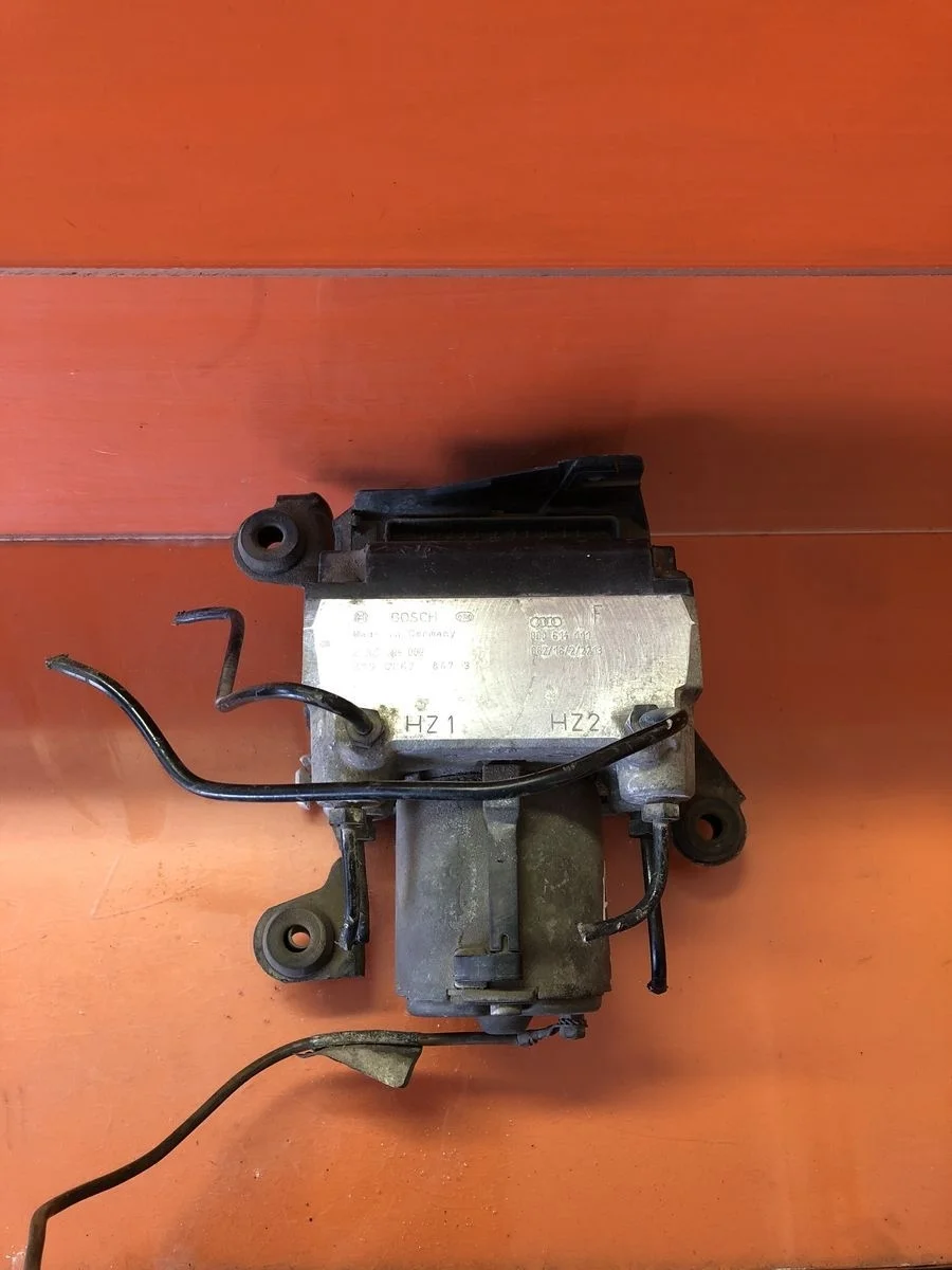 Блок (насос) ABS Audi A4 B5 (1994—1999)