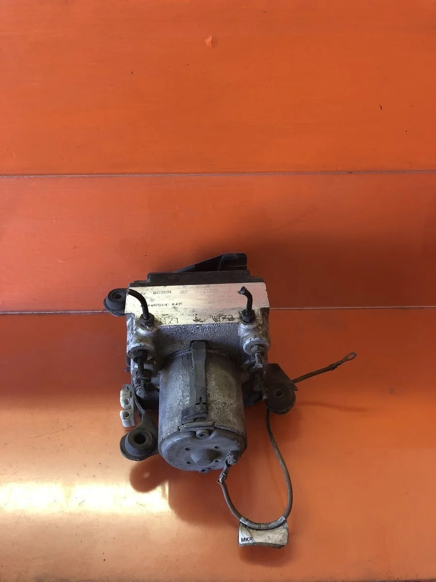 Блок (насос) ABS Audi A4 B5 (1994—1999)