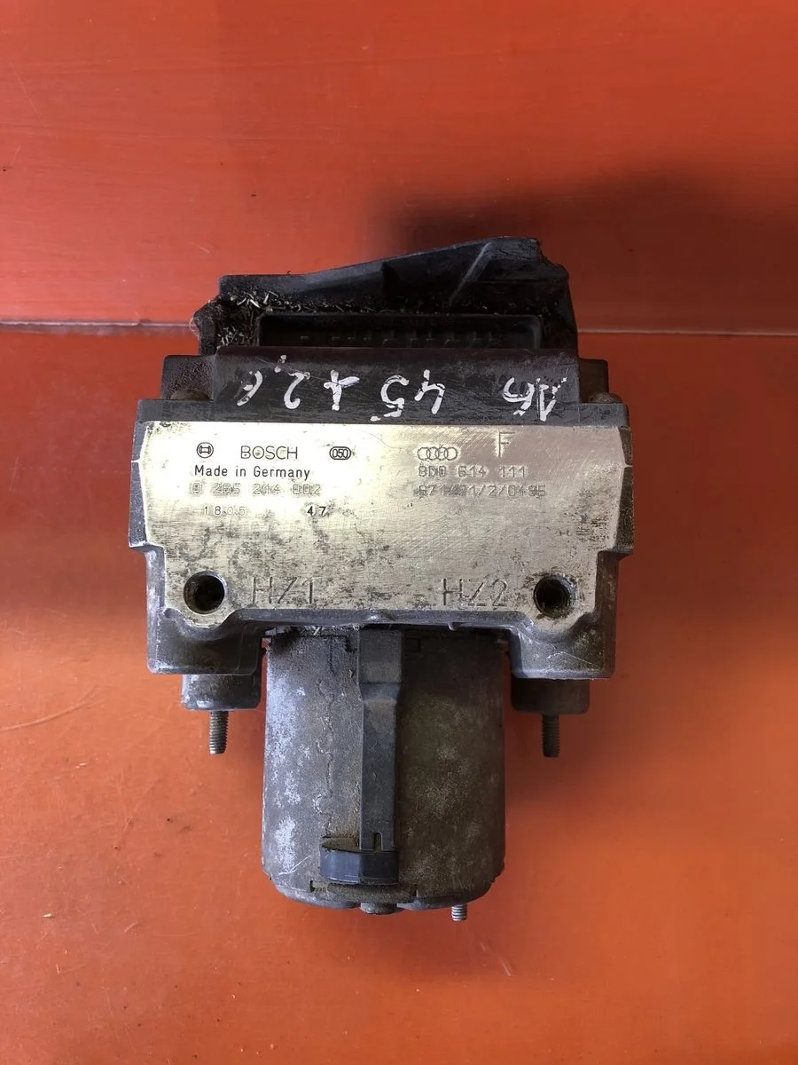 Блок (насос) ABS Audi A6 C4 (1994—1997)