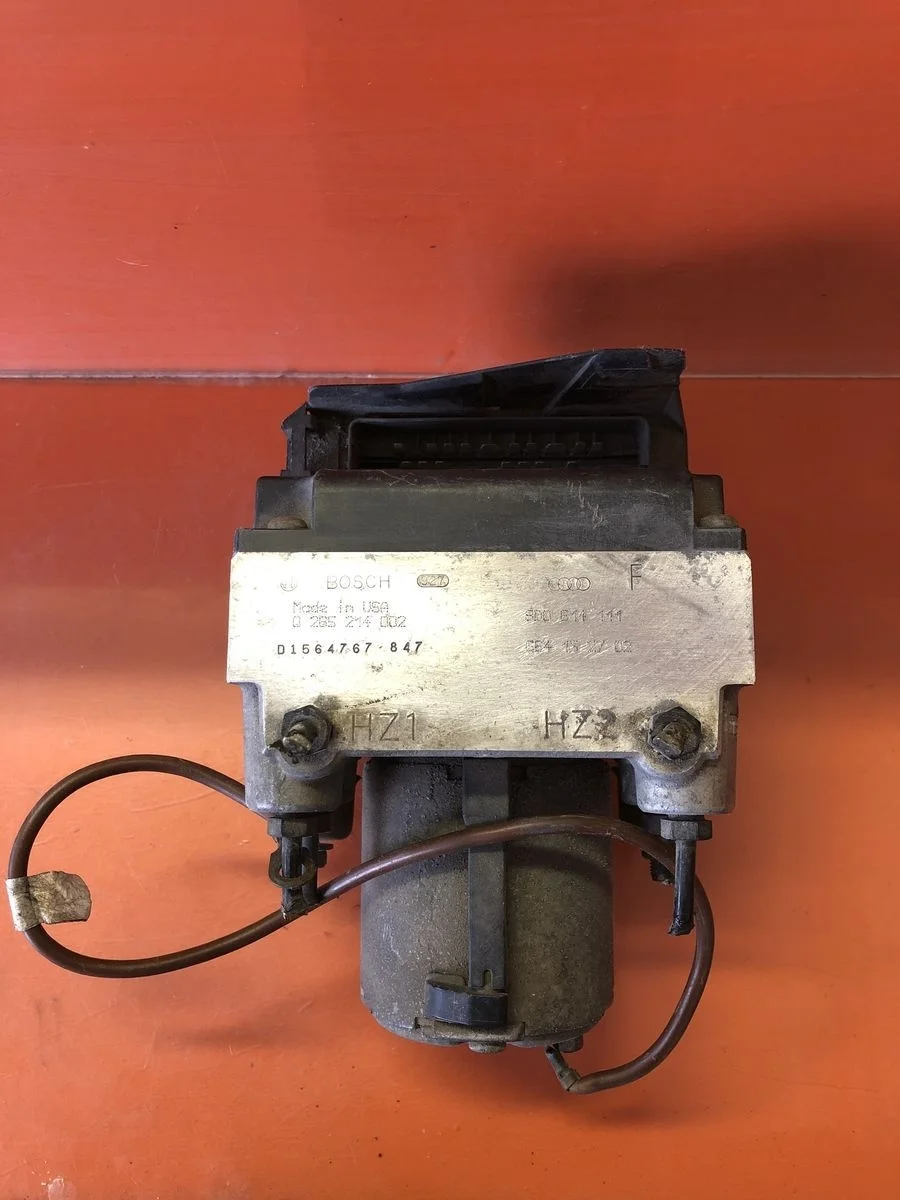 Блок (насос) ABS Audi A6 C4 (1994—1997)