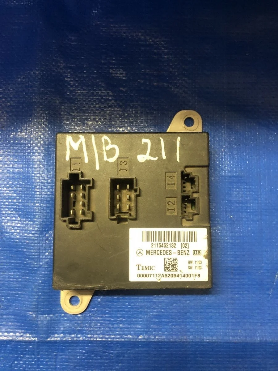 Блок предохранителей Mercedes-Benz E-класс W211/S211 (2002—2006)