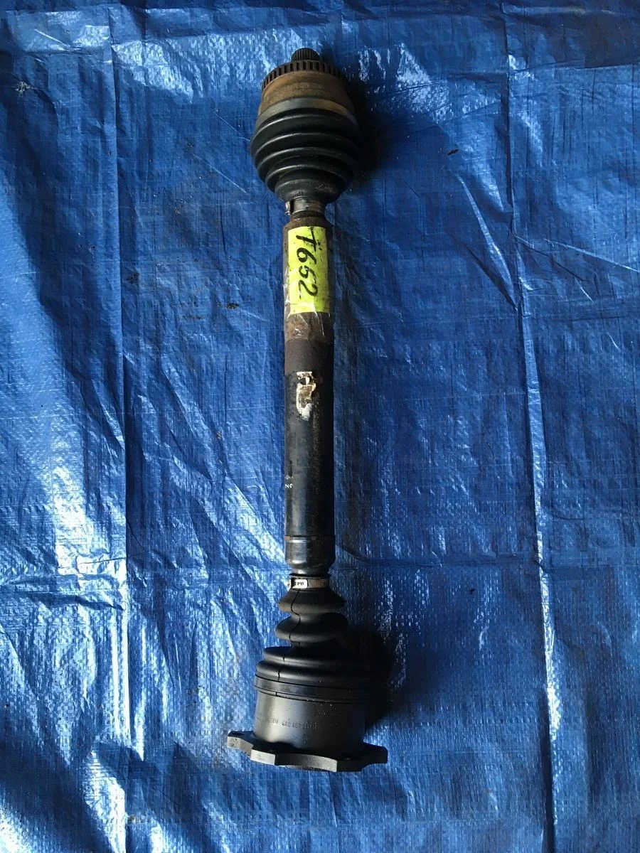 для VW Passat B5+  2.0 мкпп  привод правый