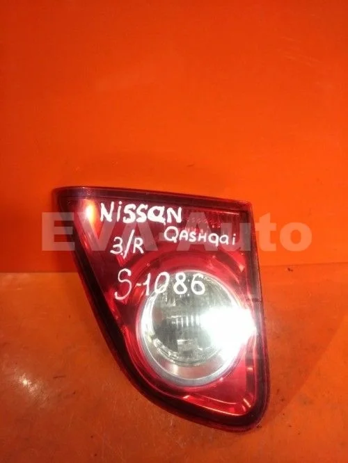 Фонарь задний внутренний правый Nissan Qashqai I (2006—2010)
