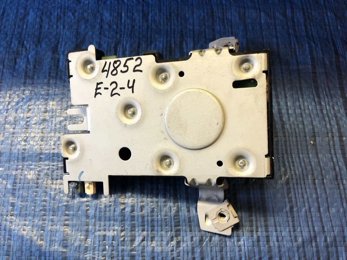 Усилитель антены Audi A3 8P рестайлинг (2004—2008)