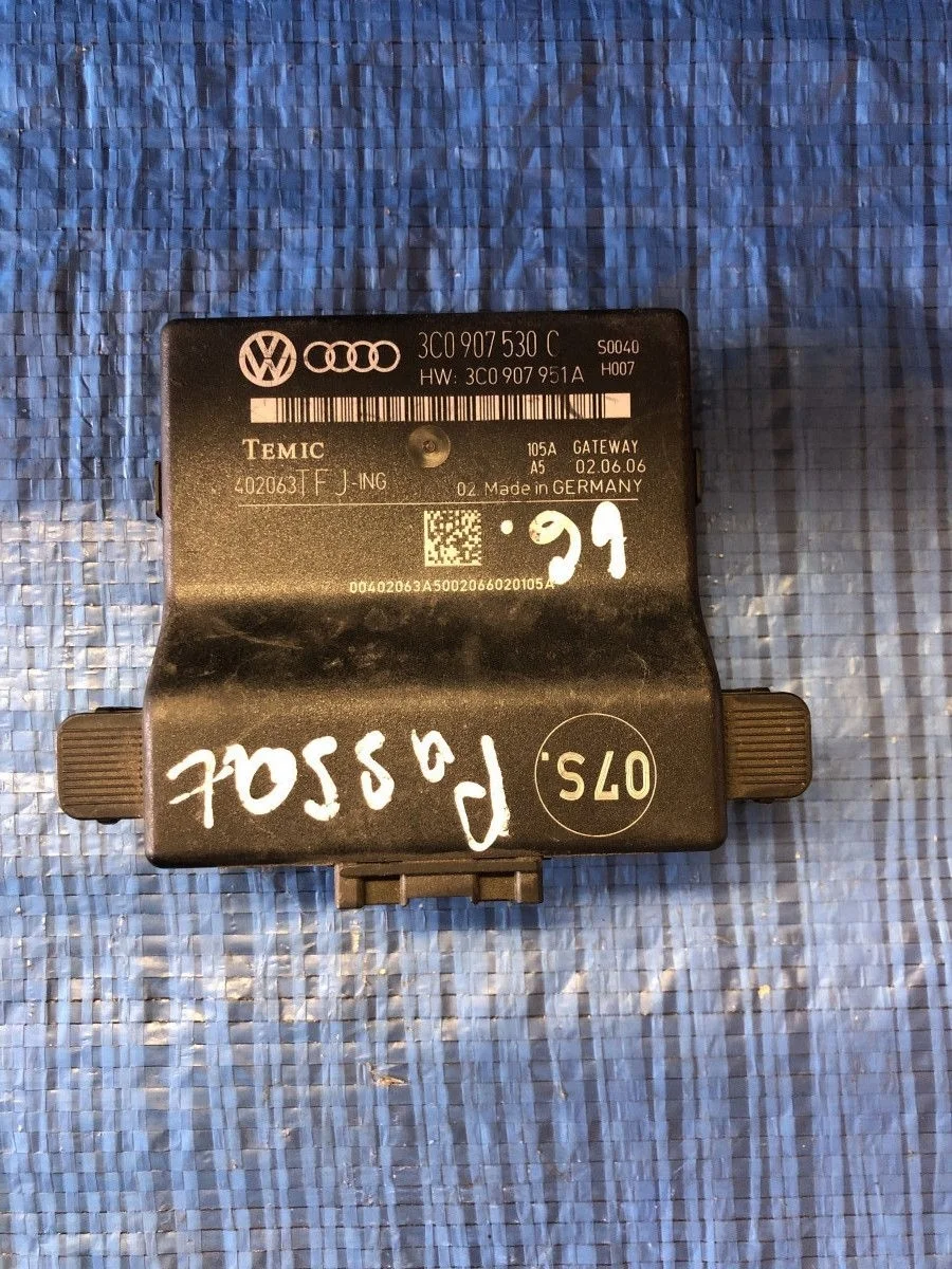 Блок электронный Volkswagen Passat B6 (2005—2010)