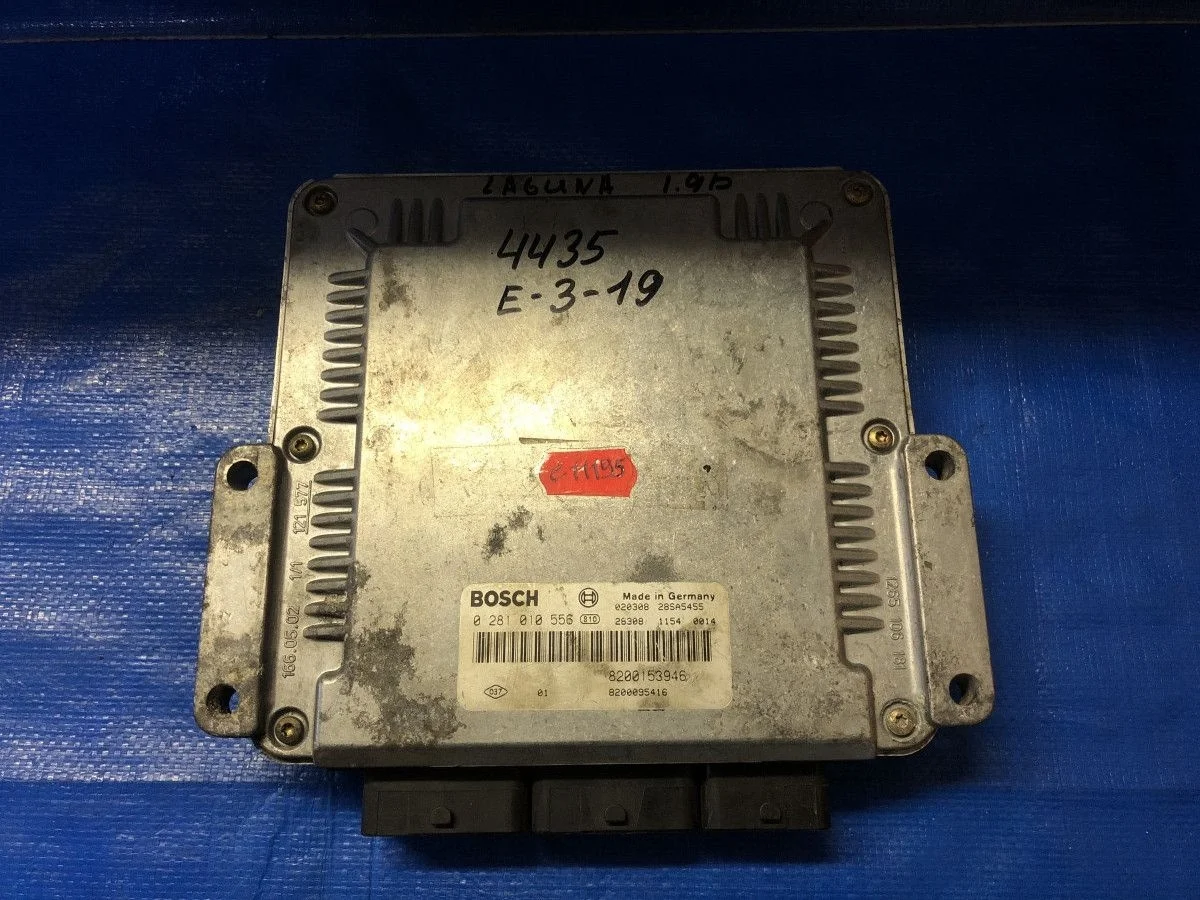 Блок управления двигателем Renault Laguna II (2001—2005)