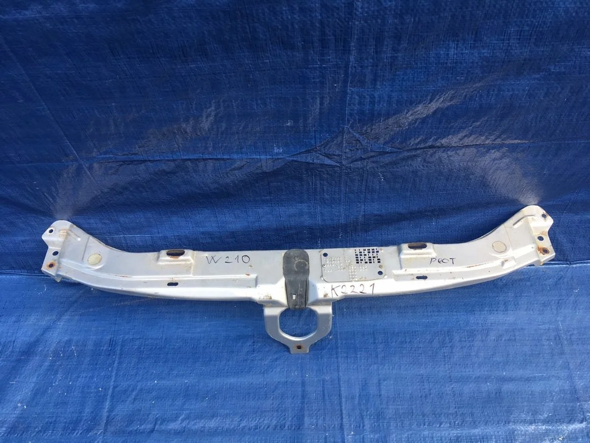 Панель передняя ( рамка ) Mercedes-Benz E-класс W210/S210 рестайлинг (1999—2003)