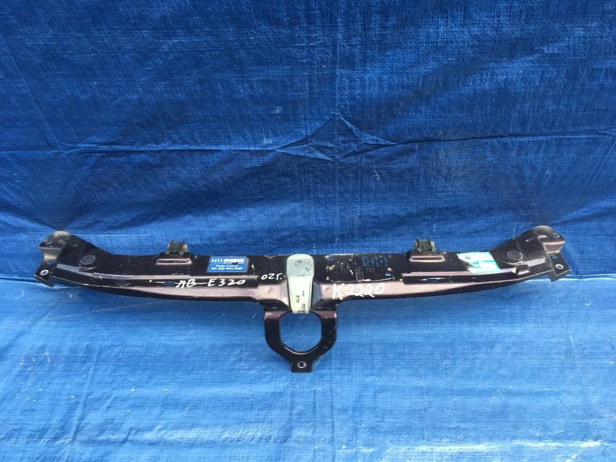 Панель передняя ( рамка ) Mercedes-Benz E-класс W210/S210 рестайлинг (1999—2003)