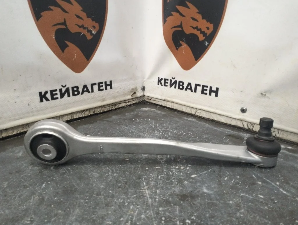 Рычаг подвески верхний Audi Q5 2009 8R