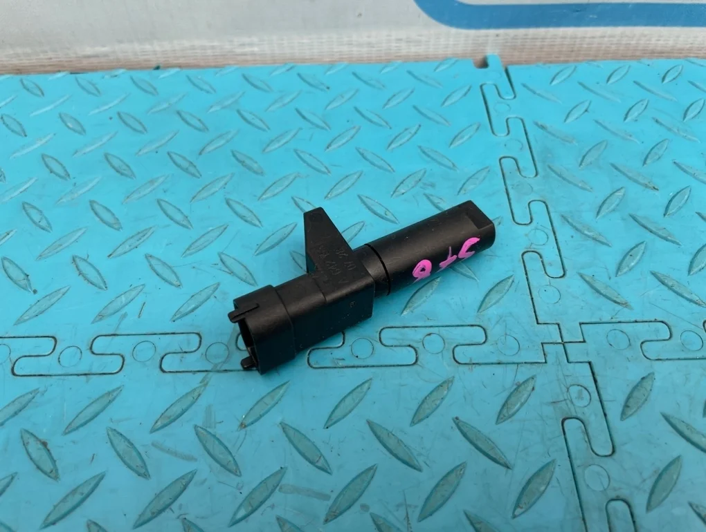 Датчик коленвала Mercedes-Benz Ml-Class 2006 A6421530728 W164 642.940 3.0