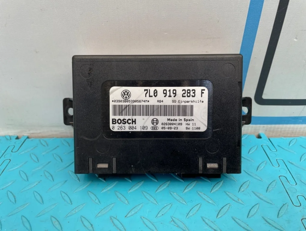 Блок парктроника Volkswagen Touareg 2006 7L0919283F 7LA BMV 3.2