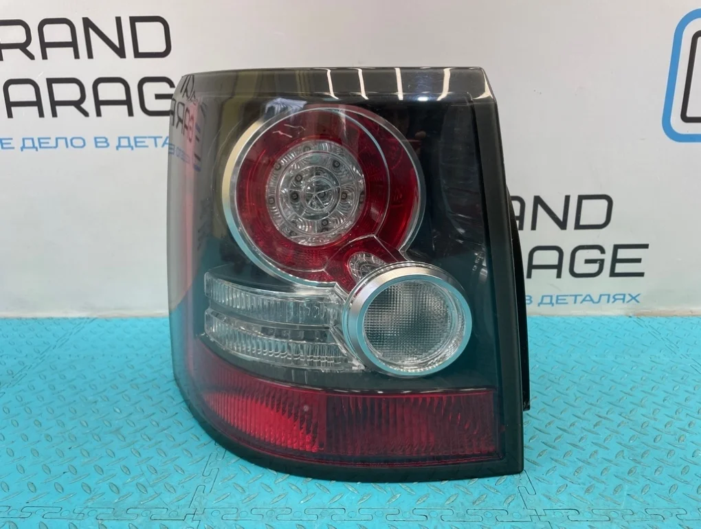 Фонарь Land Rover Range Rover Sport 2010 LR015290 L320 AJ133 V8 5.0, левый