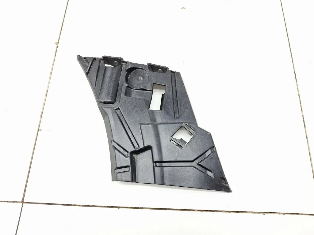 Кронштейн переднего бампера правый Volvo XC60 2