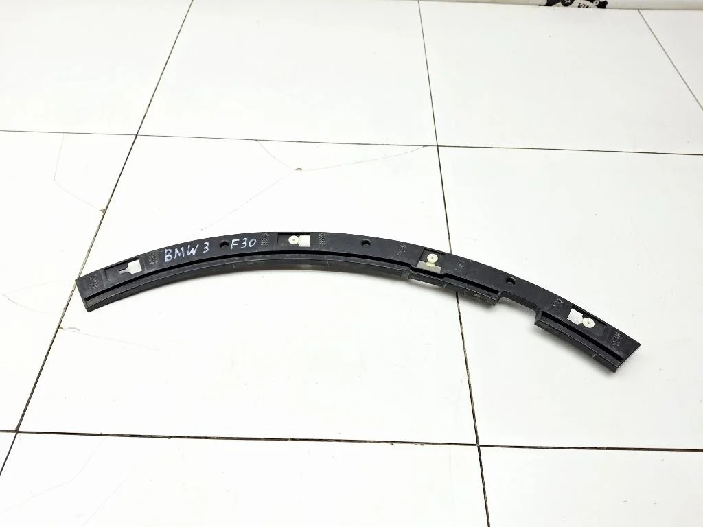 Кронштейн накладки крыло BMW X7 G07