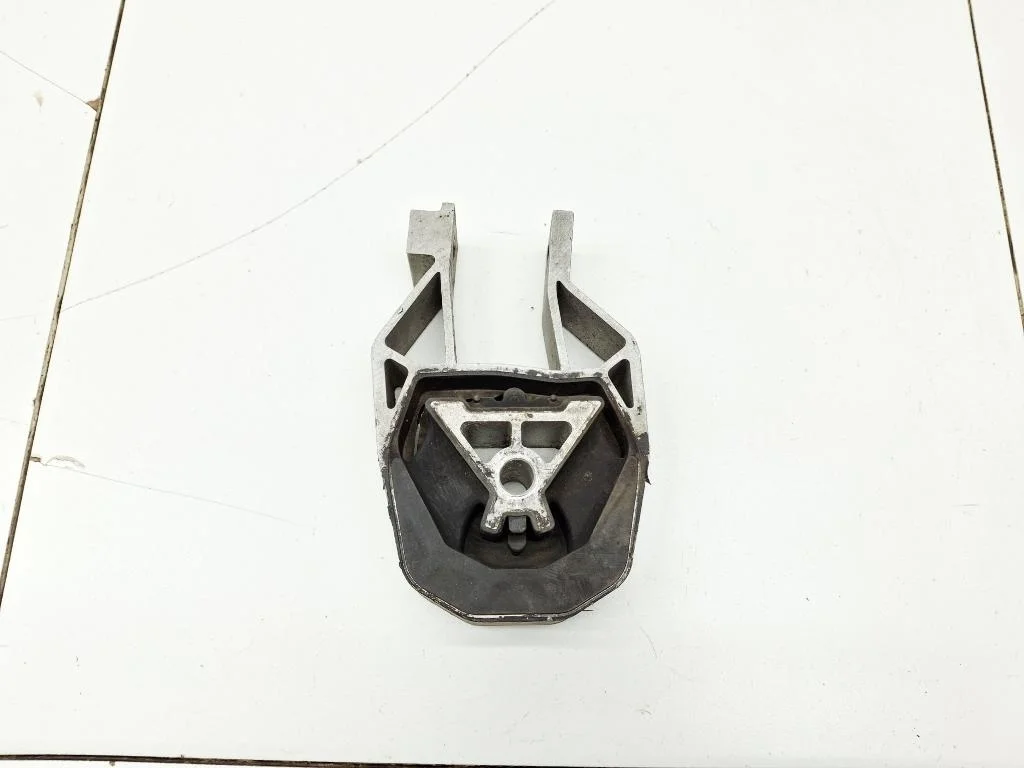 Опора двигателя задняя Ford Kuga 1 2012 C394