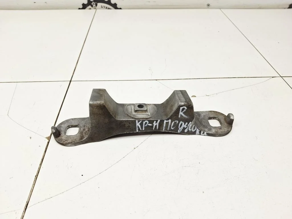 Кронштейн опоры двигателя Ford Kuga 1 2012 C394