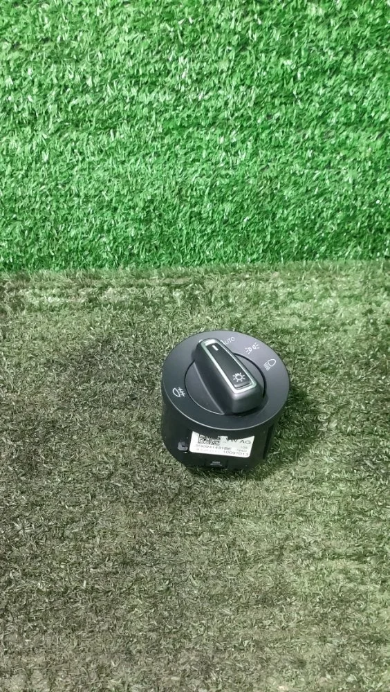 Выключатель света фар Volkswagen Tiguan 2021 5G0941431BE 2 CZDA