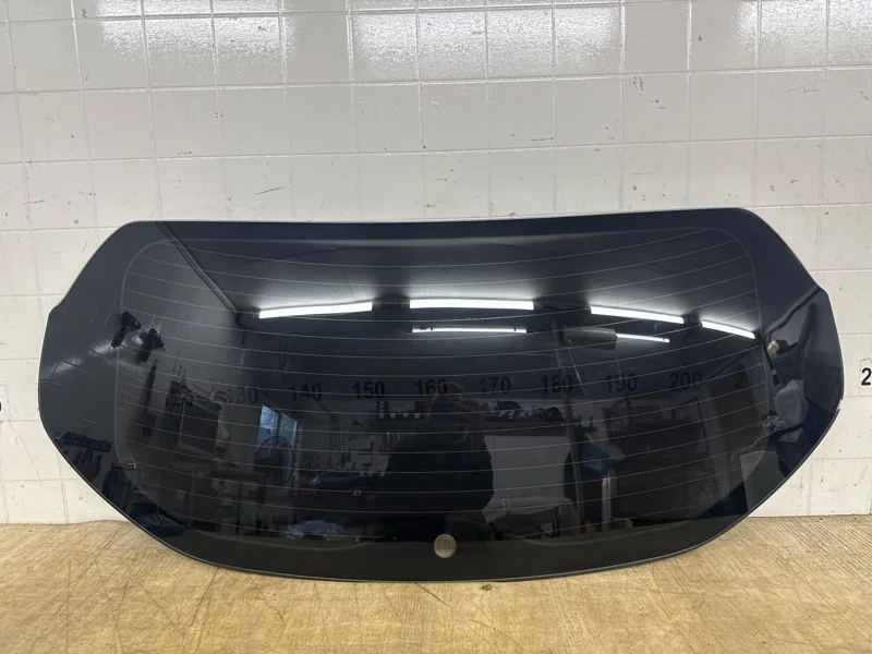 Стекло крышки багажника Nissan Qashqai 2 2013 2014 2015 2016 2017 2018 2019 2020 2021 2022 90300BM90A J11