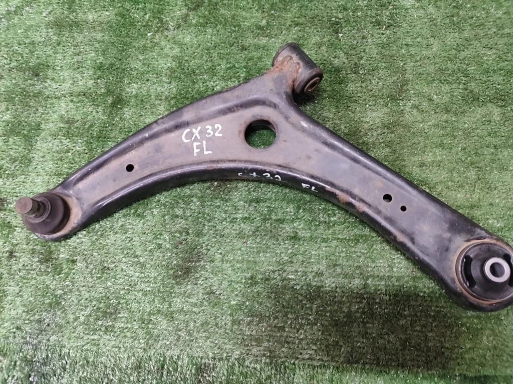 Б.у. рычаг MITSUBISHI LANCER CX3A MITSUBISHI LANCER CX3A