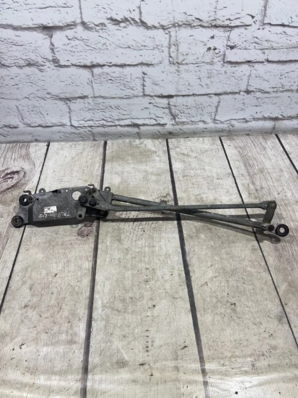 Трапеция стеклоочистителей VW Touareg 1 2002-2007