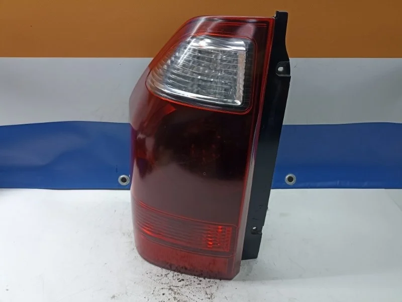 Фонарь Mitsubishi Pajero 2006 MN133765 V78W 4M41, задний левый