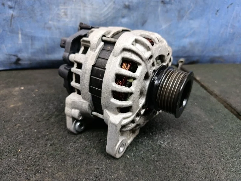 Генератор Renault Sandero 2013 8200810621 BS11 1.6 K7M710