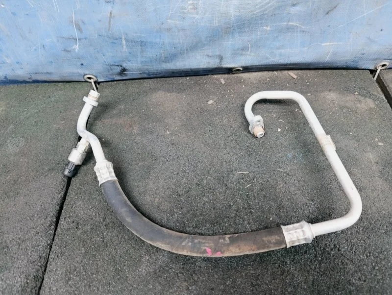 Трубка кондиционера Renault Sandero 2013 8200750975 BS11 1.6 K7M710