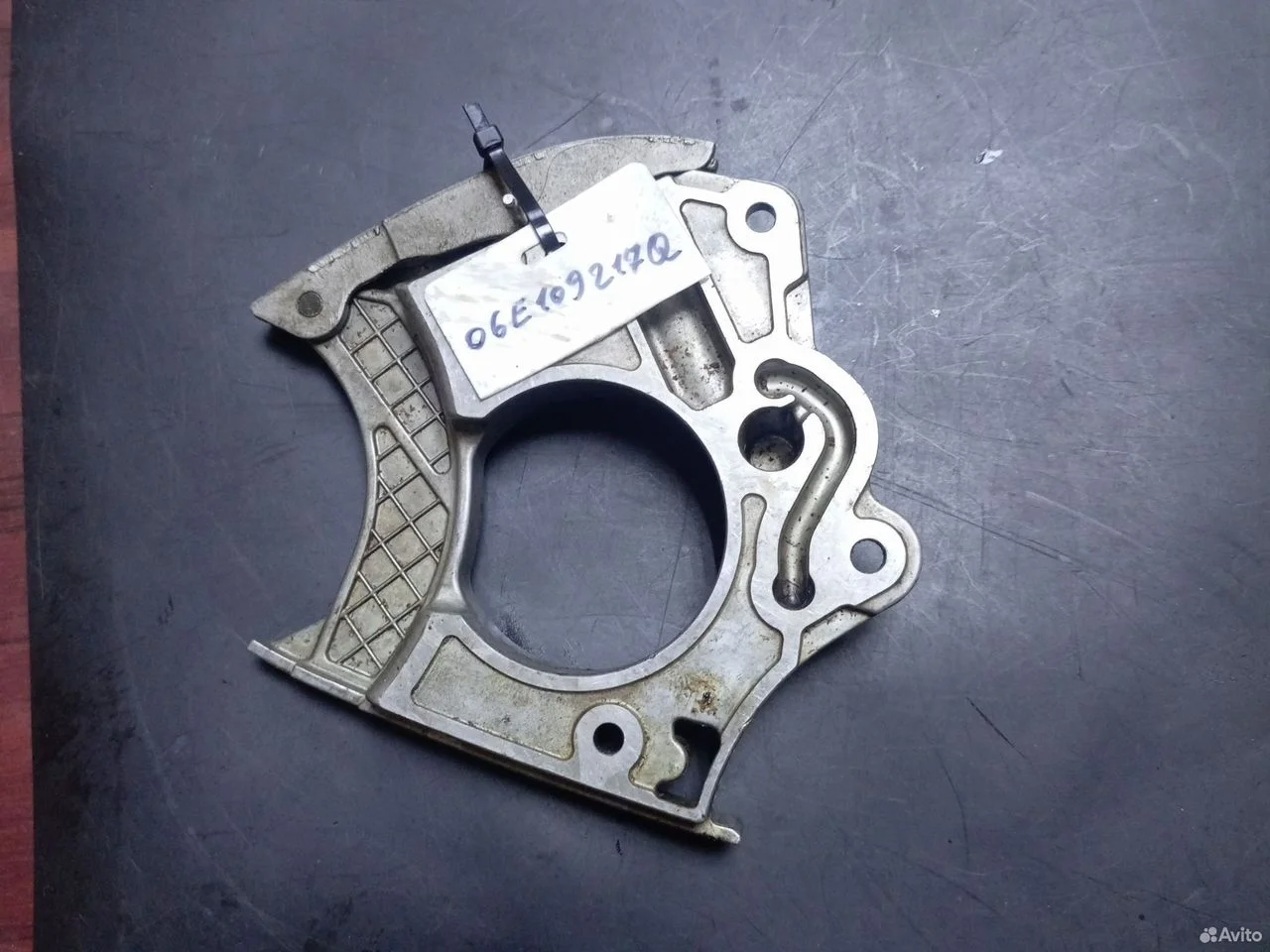 Натяжитель цепи грм vag 06e109217q