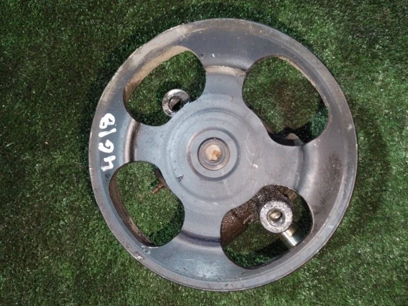 Насос гидроусилителя руля Mitsubishi Lancer MN184075 9 4G18 1.6