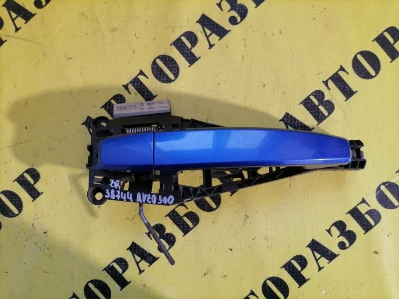 Ручка двери задней правой наружняя Chevrolet Aveo T300 2011-2015 2013 25936893 СЕДАН 1.6 F16D4 116 Л/С