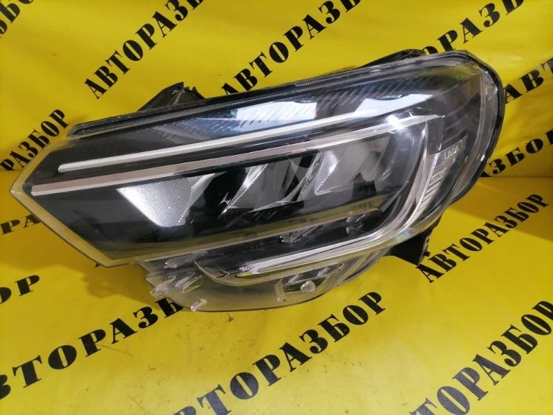 Фара левая Lada Vesta 8450040001