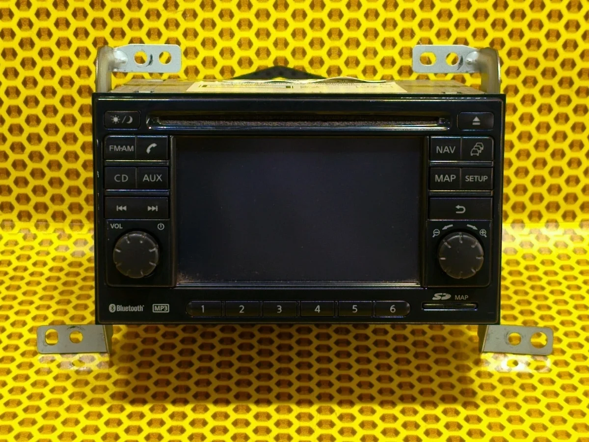 Магнитола штатная Nissan Juke 2011 25915BH21B F15 HR16DE