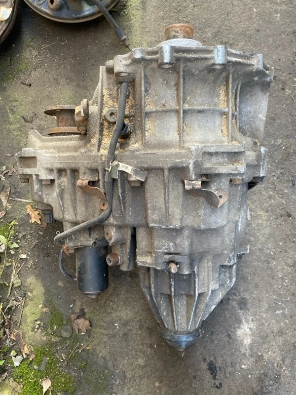 Раздаточная коробка Nissan Pathfinder (R51M) 2004-2013 2007 33100EA70A ВНЕДОРОЖНИК 2.5 D YD25DDTI