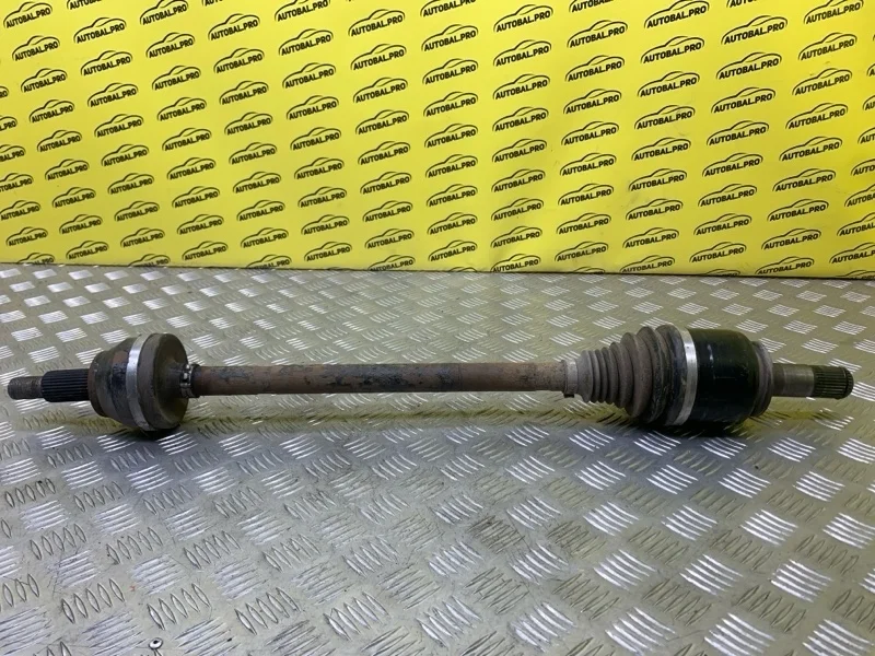 Полуось задняя (приводной вал, ШРУС) Land Rover Discovery V (2016-Н.в.) 2018 LR078570 3.0 D 30DDTX, правый