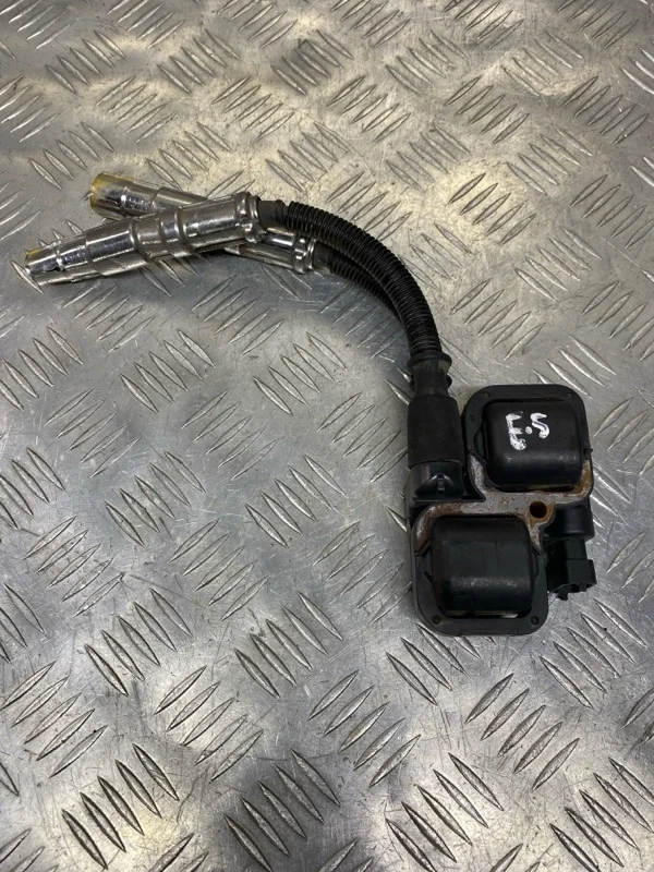 Катушка зажигания Chrysler Crossfire 2003-2007 2004 A0001587803 3.2 I V6EGX