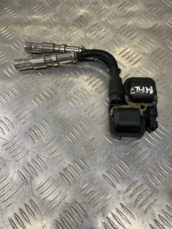 Катушка зажигания Chrysler Crossfire 2003-2007 2005 A0001587803 3.2 I V6EGX