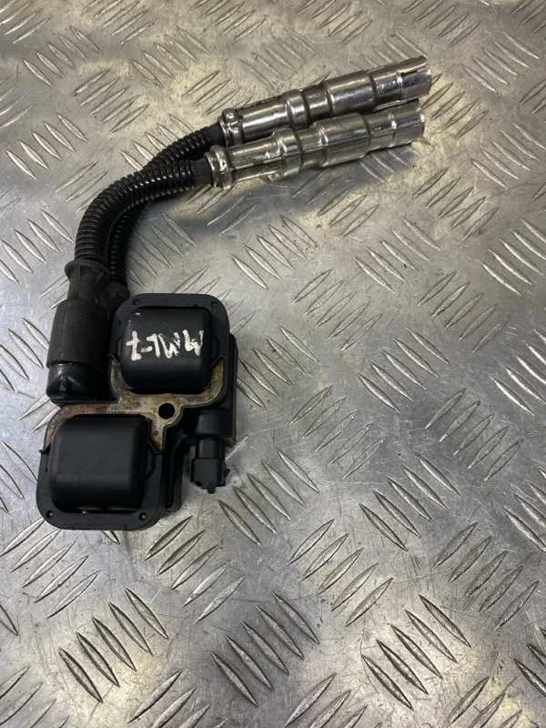 Катушка зажигания Chrysler Crossfire 2003-2007 2005 A0001587803 3.2 I V6EGX