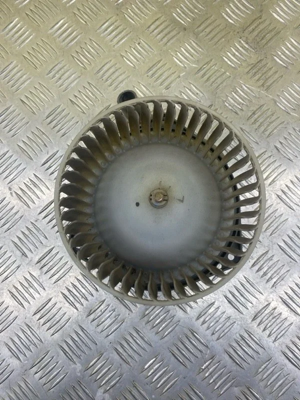 Моторчик печки Mitsubishi L200 (2006-2015) 2006 7802A105 ПИКАП 2.5 D 4D56