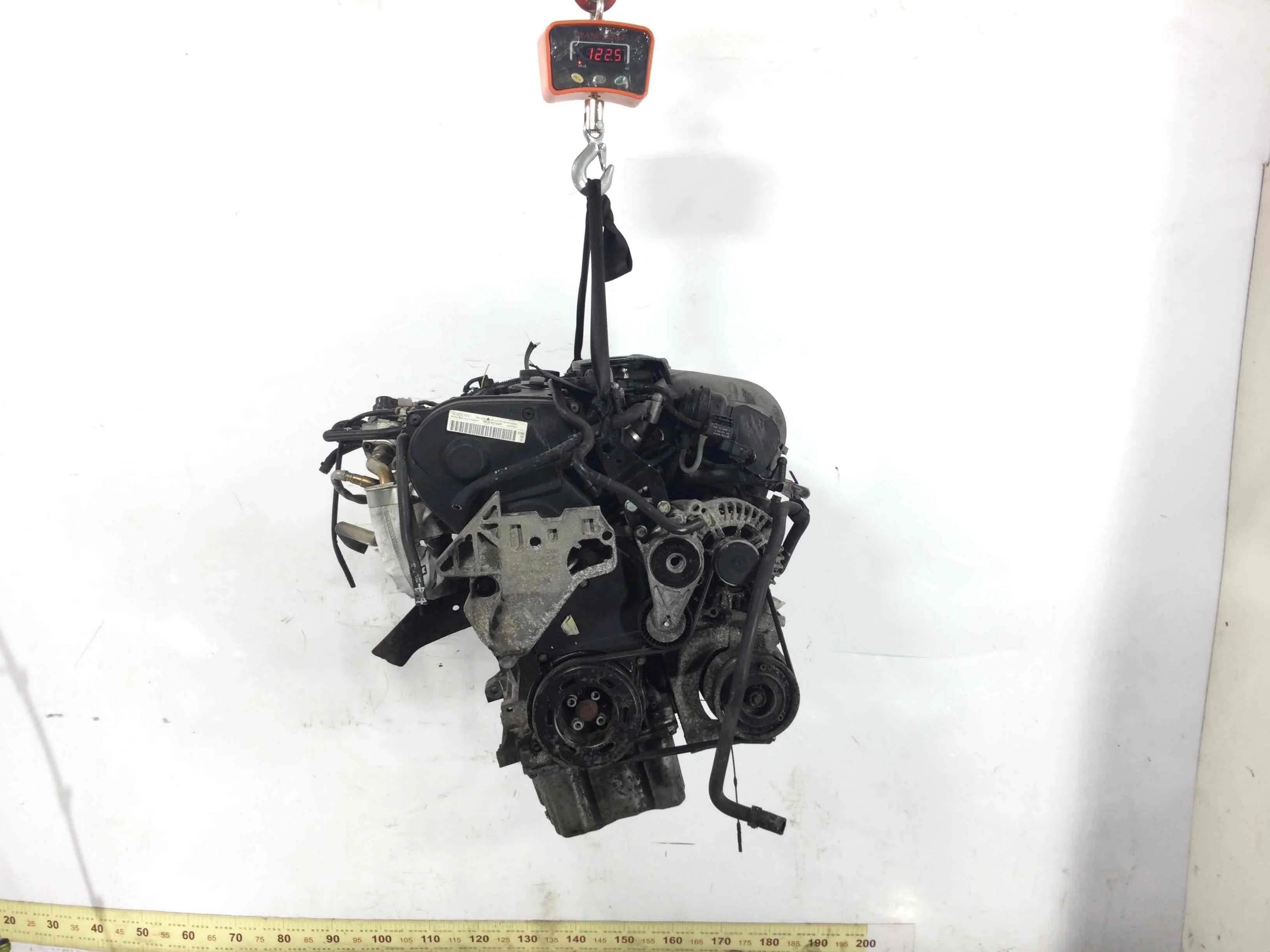 Двигатель Volkswagen Golf 5 поколение (2004-2009) бензин 2.0 i Механика 3-дв, х/б