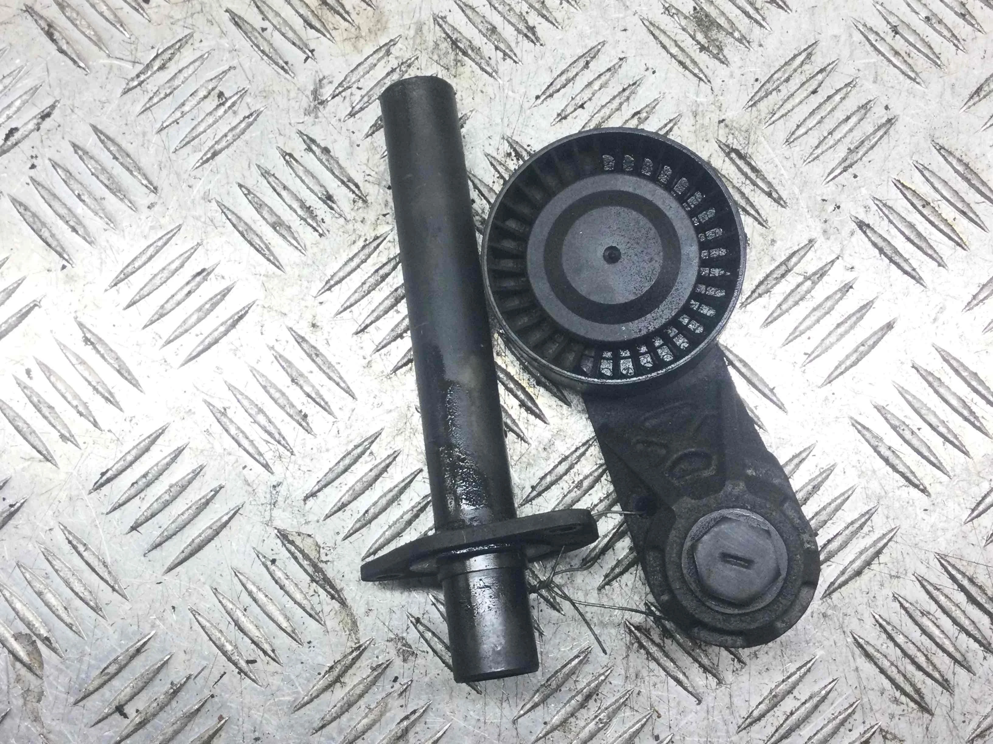 Натяжитель ремня генератора BMW X5 E70 (2006-2010) дизель 3.0 TD Автомат Кроссовер